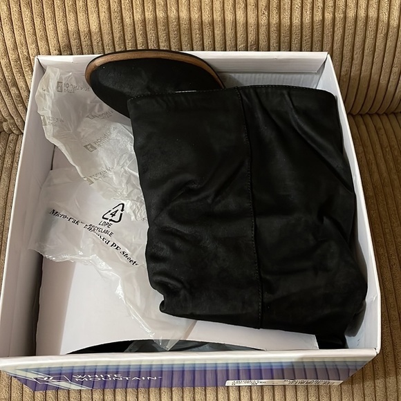 White Mountain comfortable long boots 👢 - Picture 8 of 10